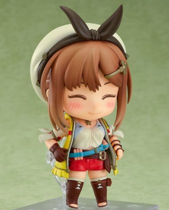 Ryza de la saga Atelier muestra su figura Nendoroid