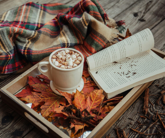 Diez lecturas perfectas para el otoño, reportaje. Fotografía de Alisa Anton.